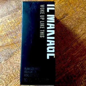NIB IL MAKIAGE Woke Up Like This Foundation